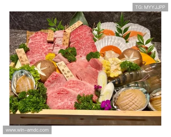 澳门百老汇美食街汇集多国美食，让您的味蕾在异国风情中尽情享受美味盛宴